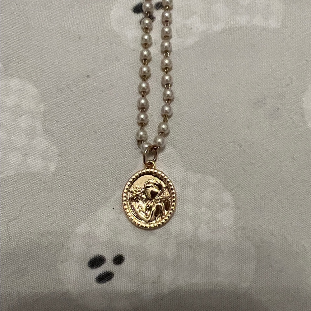 Double Sided Elsa and Snowflake Pearl and Gold Necklace